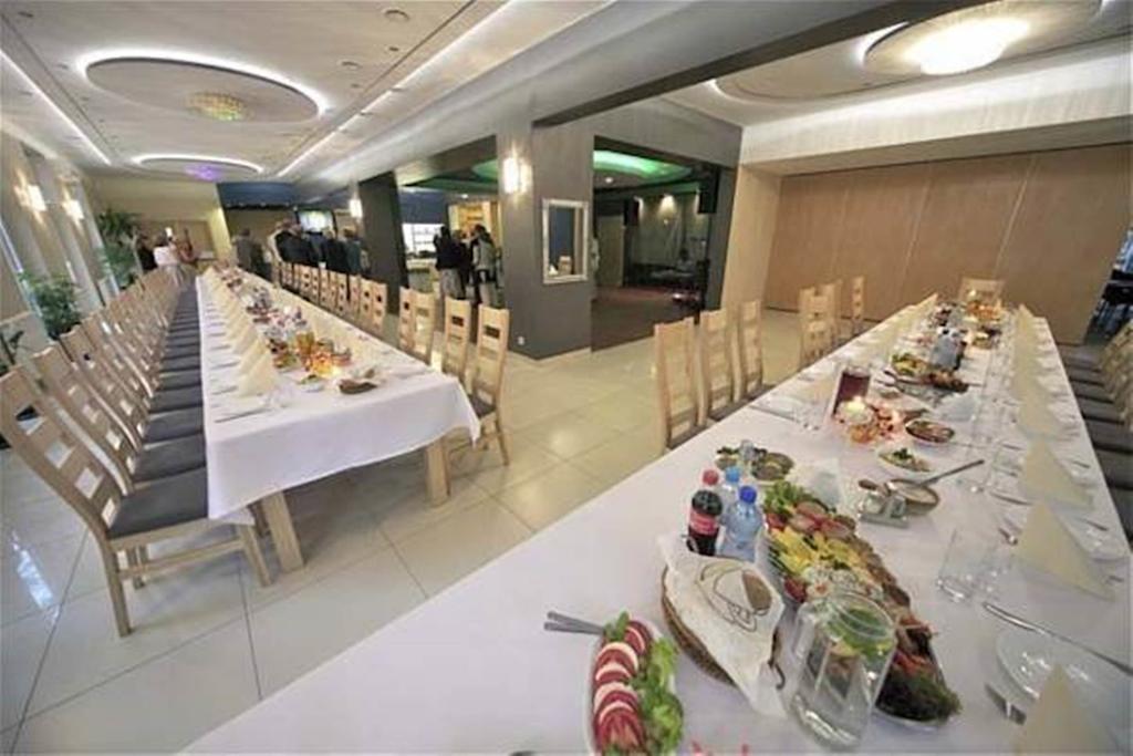 Hotel Zielony & Ow Borowik & Pensjonat Manhattan - Centrum Rekreacji I Wypoczynku Gastrotur Turawa Exteriér fotografie